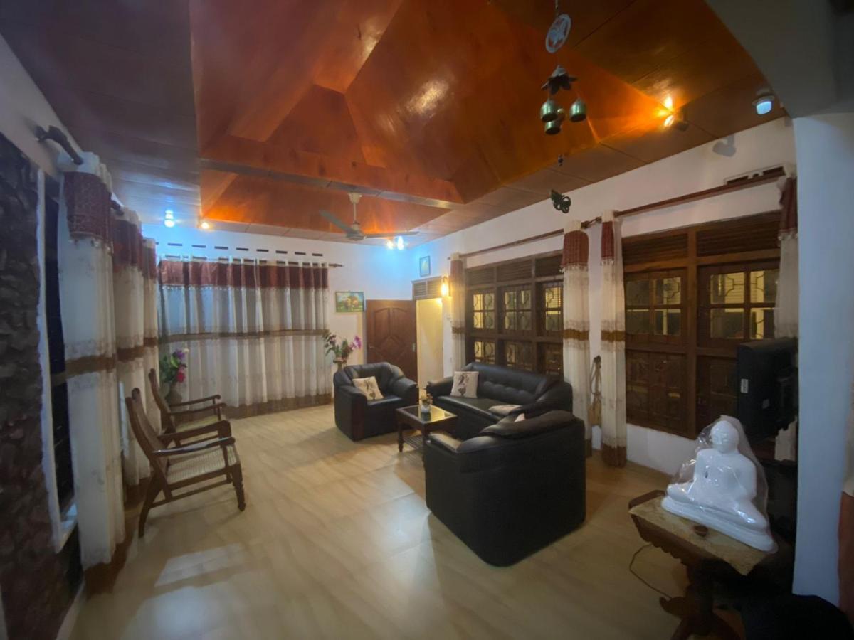 Dickwella Green Villa ภายนอก รูปภาพ